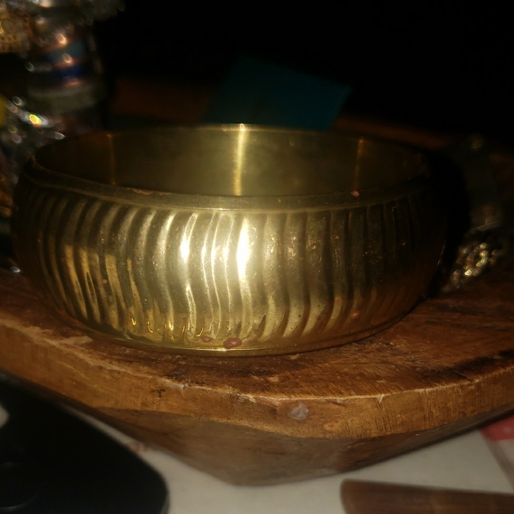 Vintage Brass Ribbed Bracelet , Made In India. Very Old   Bou